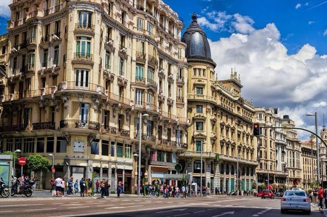 Elegante Loft En Chueca Apartment Мадрид Екстериор снимка